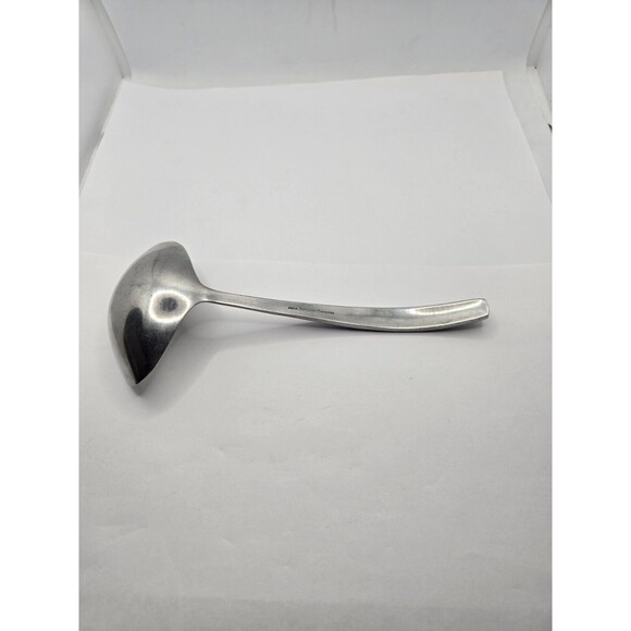 Oneida Northland Stainless Silverware - MONTE CARLO - Large Serving Ladle - Picture 5 of 9